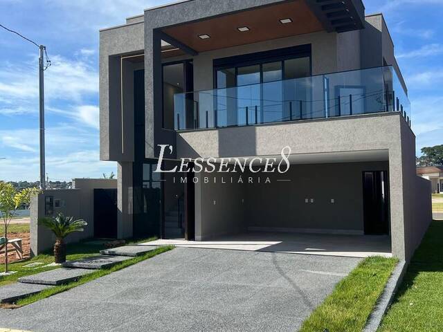 #373 - Casa em condomínio para Venda em Aparecida de Goiânia - GO