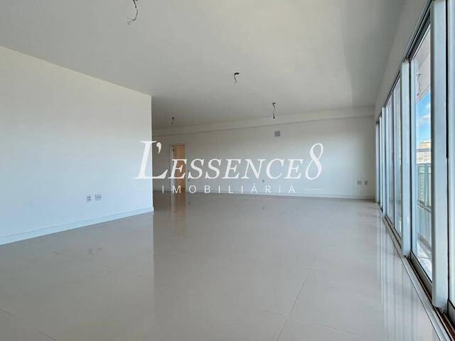 Apartamento para Venda em Goiânia - 4