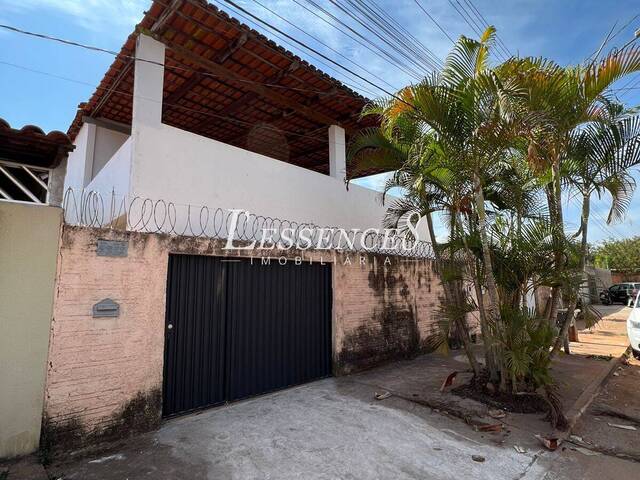 #564 - Sobrado para Venda em Goiânia - GO - 1
