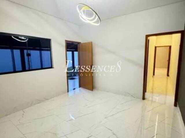 Casa para Venda em Aparecida de Goiânia - 3