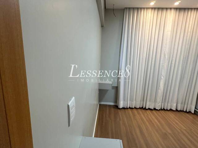 Apartamento para Venda em Aparecida de Goiânia - 5