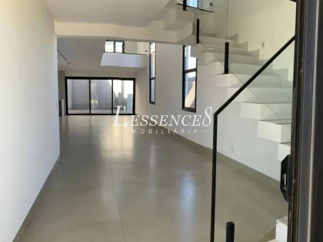 Casa para Venda em Senador Canedo - 5