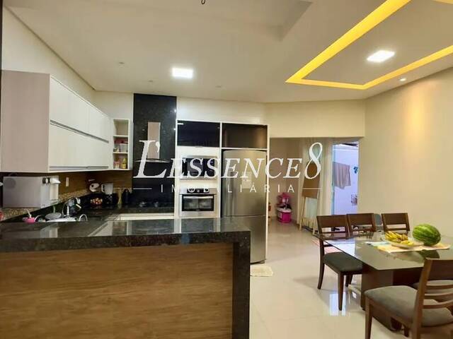 #607 - Casa em condomínio para Venda em Goiânia - GO - 2