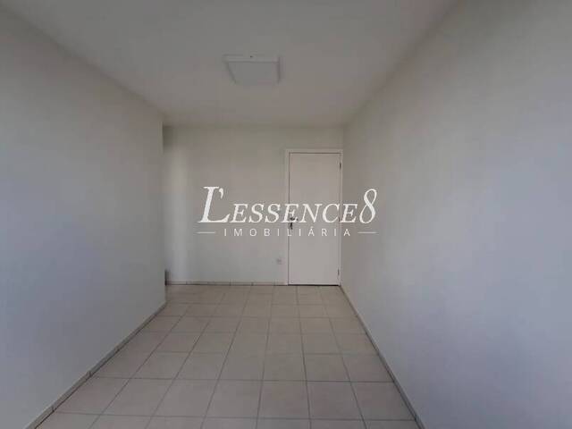 Apartamento para Venda em Aparecida de Goiânia - 3