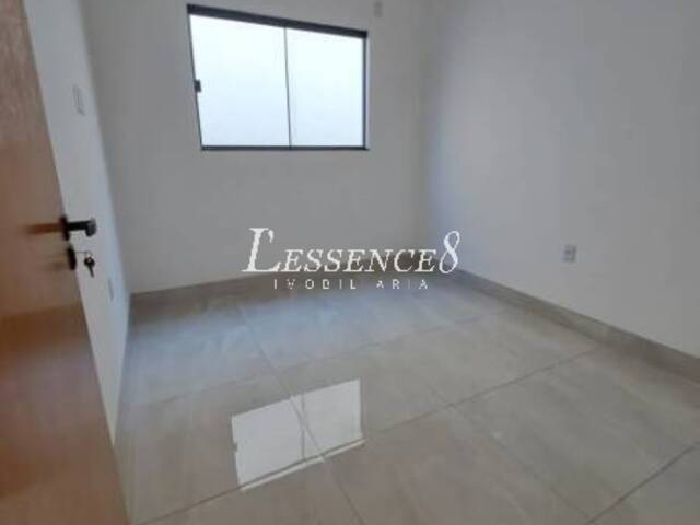 #636 - Casa para Venda em Senador Canedo - GO - 3