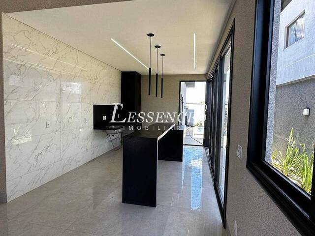 Casa para Venda em Aparecida de Goiânia - 3