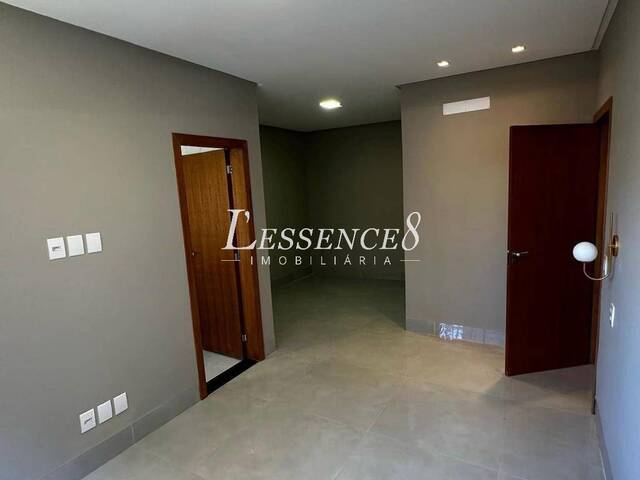 Casa para Venda em Aparecida de Goiânia - 4