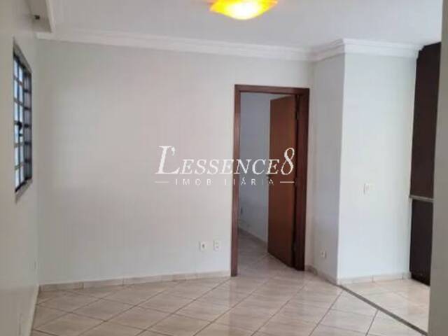 Casa para Venda em Goiânia - 3