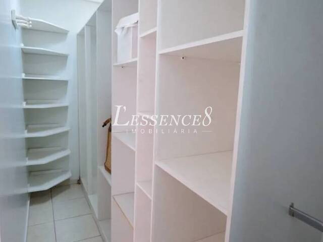 Casa para Venda em Goiânia - 5