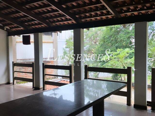 #694 - Sobrado para Venda em Goiânia - GO - 2