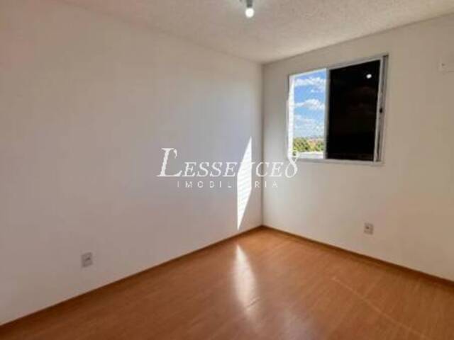 Apartamento para Venda em Aparecida de Goiânia - 3