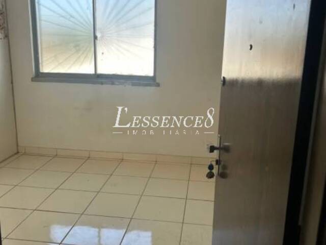 #724 - Apartamento para Venda em Goiânia - GO