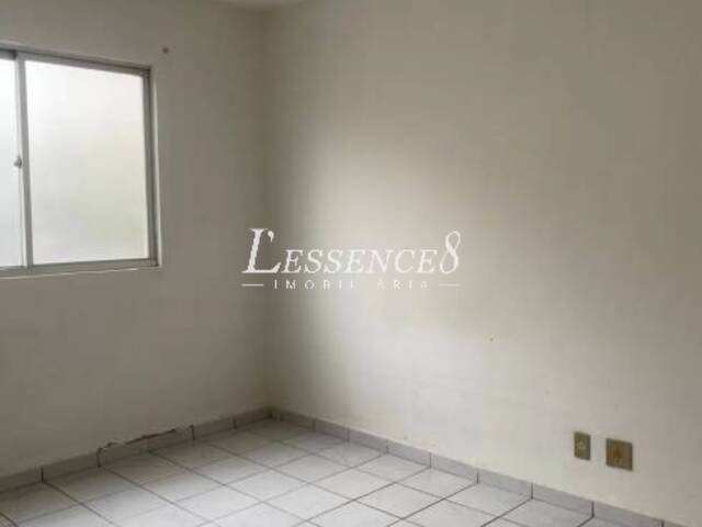 #726 - Apartamento para Venda em Goiânia - GO