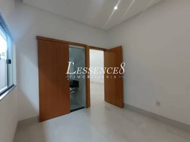 Casa para Venda em Aparecida de Goiânia - 5