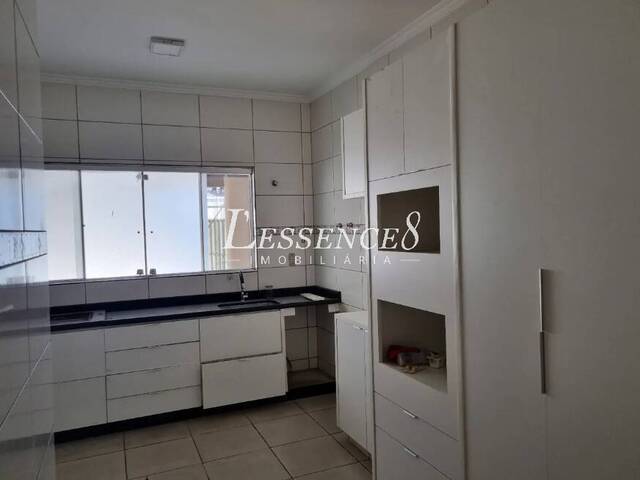 Casa para Venda em Aparecida de Goiânia - 4