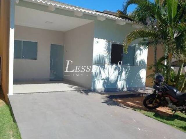 #738 - Casa em condomínio para Venda em Senador Canedo - GO - 1