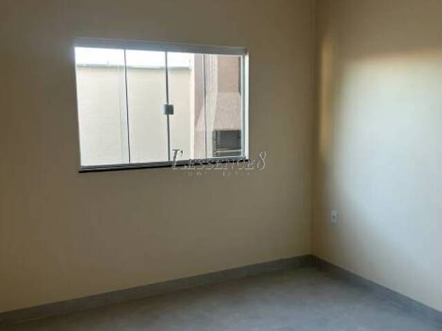 Casa para Venda em Abadia de Goiás - 5