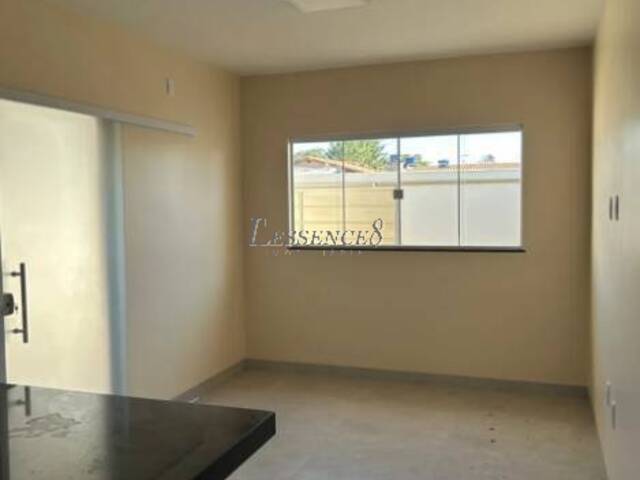 Casa para Venda em Abadia de Goiás - 4