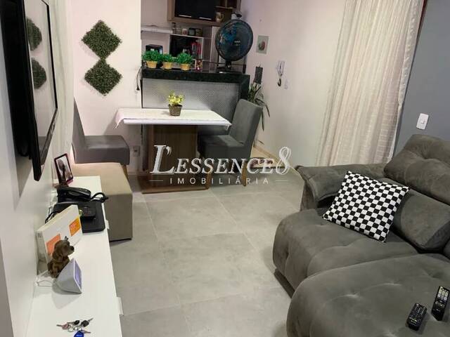 Apartamento para Venda em Aparecida de Goiânia - 5