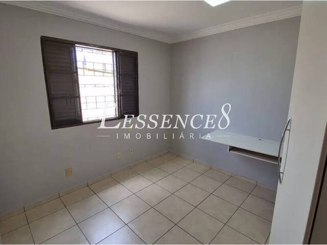 Apartamento para Venda em Goiânia - 4