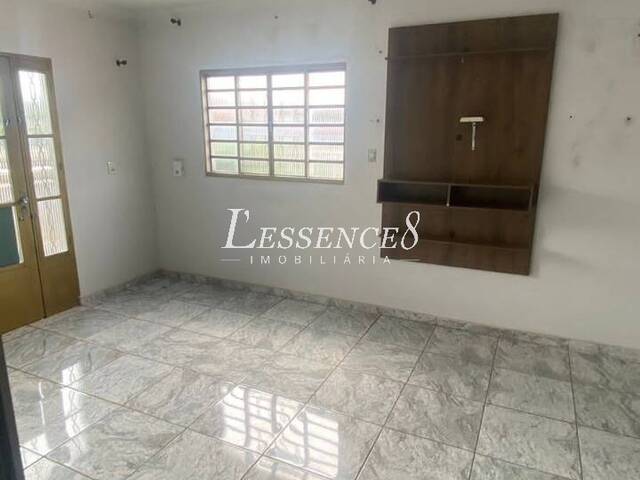 Sobrado para Venda em Goiânia - 5