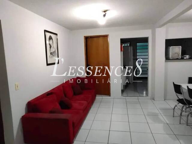 #924 - Casa para Venda em Goiânia - GO - 2