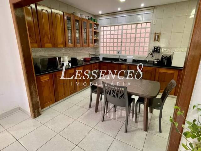 Sobrado para Venda em Goiânia - 5