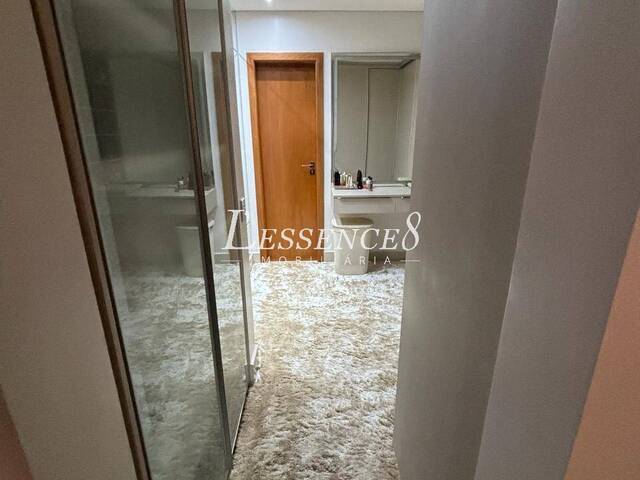 Sobrado para Venda em Goiânia - 5