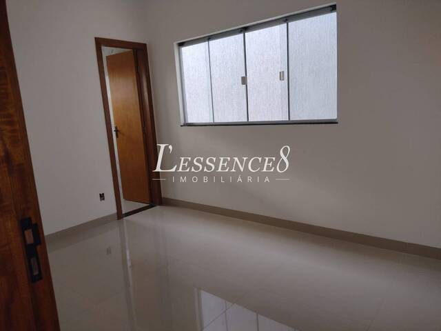 Sobrado para Venda em Aparecida de Goiânia - 4