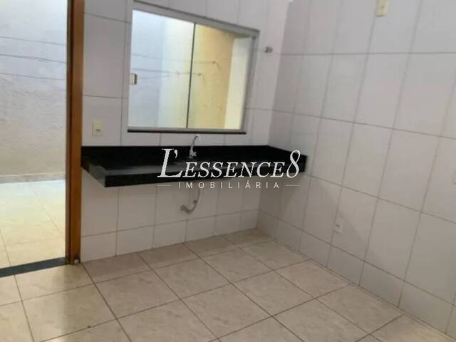 #948 - Casa para Venda em Goiânia - GO - 3