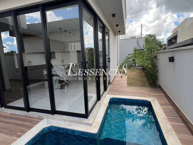 #951 - Casa para Venda em Aparecida de Goiânia - GO - 2