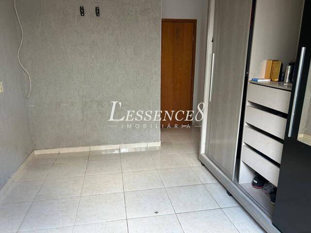 Casa para Venda em Aparecida de Goiânia - 5