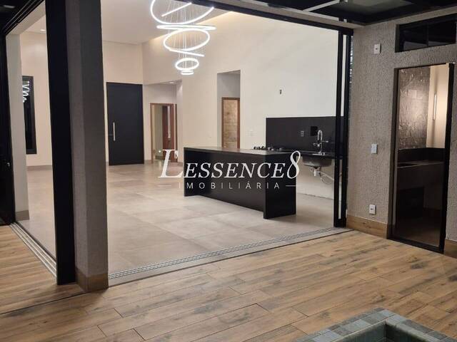 Casa para Venda em Goiânia - 4