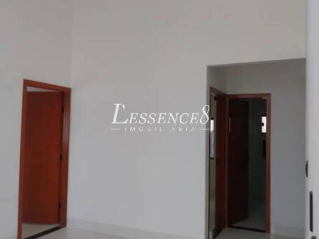 Casa para Venda em Aparecida de Goiânia - 4