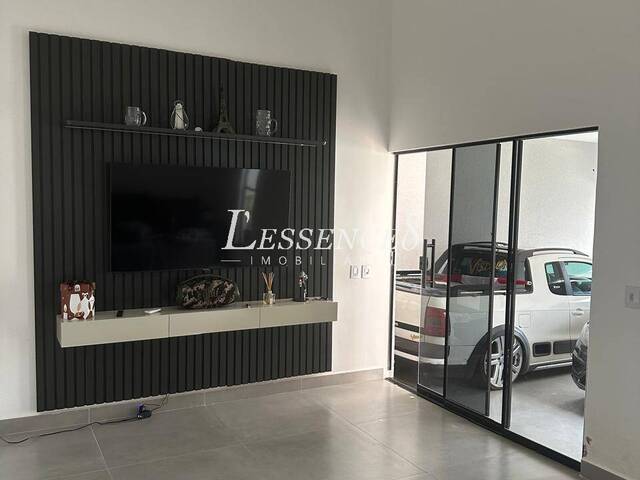 Casa para Venda em Senador Canedo - 5