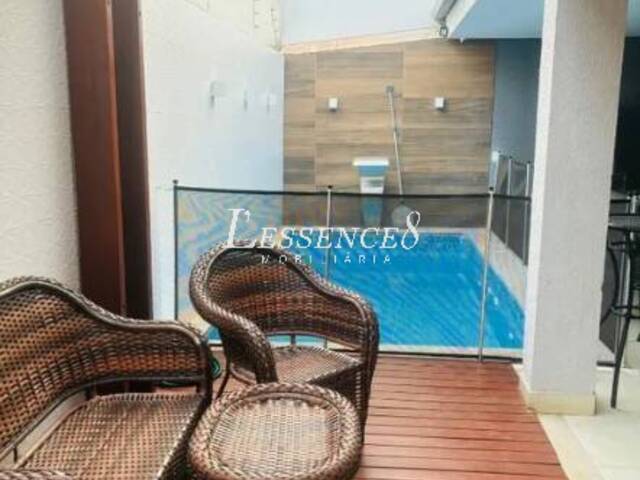 #1006 - Sobrado para Venda em Goiânia - GO - 1