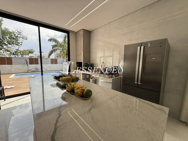 #1007 - Casa em condomínio para Venda em Goiânia - GO