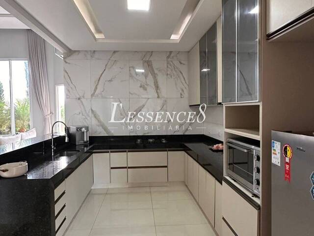 Casa para Venda em Goiânia - 5