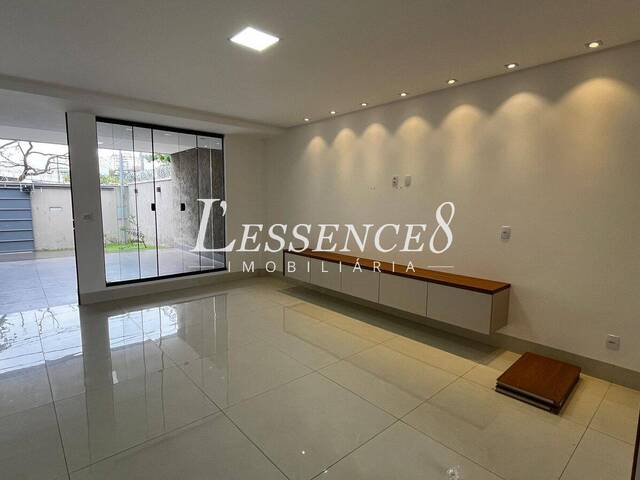 #1031 - Sobrado para Venda em Goiânia - GO - 3