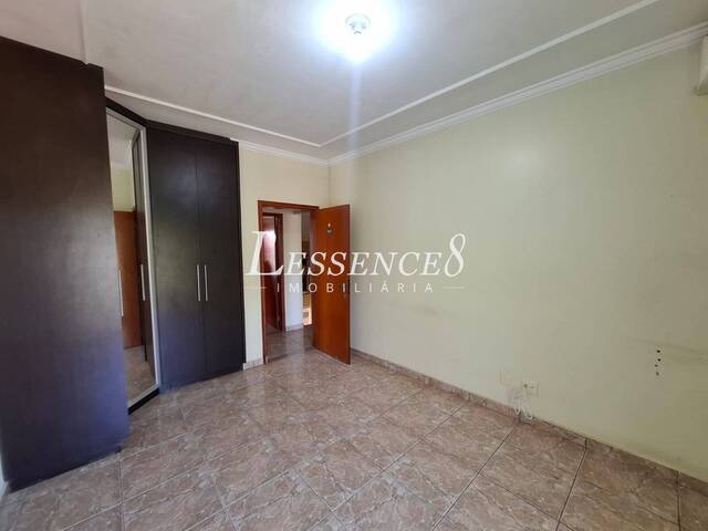 #1033 - Sobrado para Venda em Goiânia - GO - 2