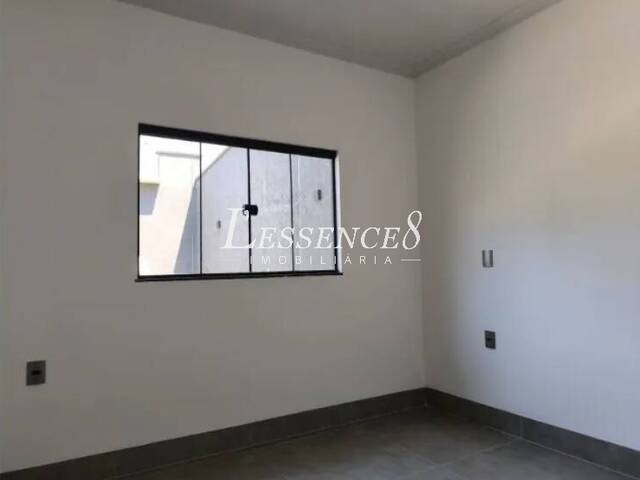 Casa para Venda em Goiânia - 3