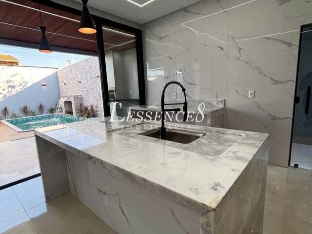 Casa para Venda em Goiânia - 4