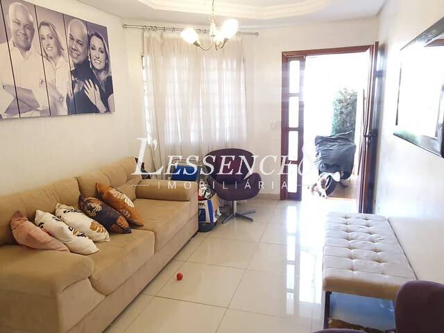 Sobrado para Venda em Goiânia - 5