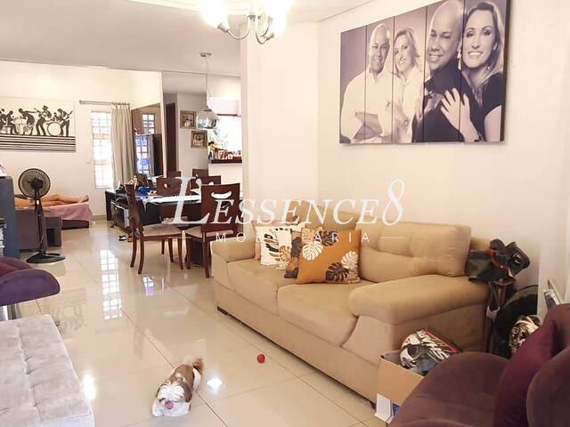 Sobrado para Venda em Goiânia - 4