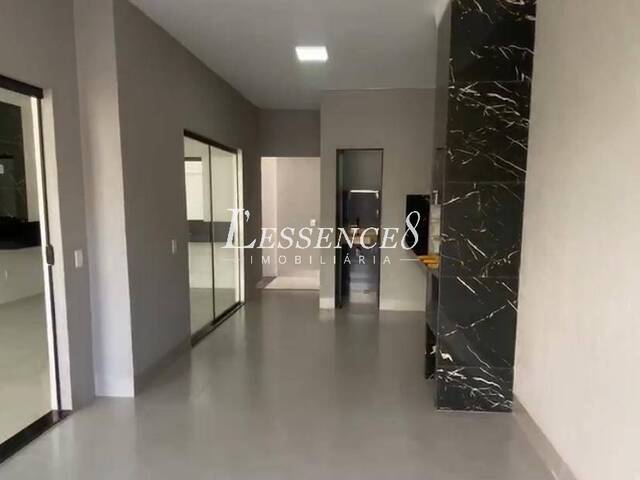 #1081 - Casa para Venda em Aparecida de Goiânia - GO - 3