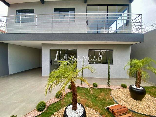 #1100 - Sobrado para Venda em Goiânia - GO - 1