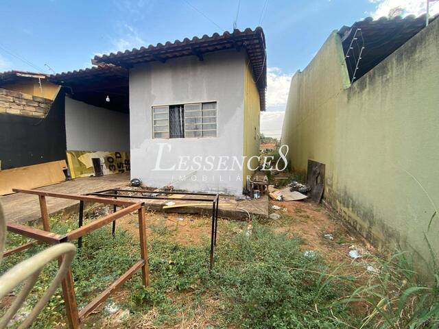 #1141 - Casa para Venda em Aparecida de Goiânia - GO - 1