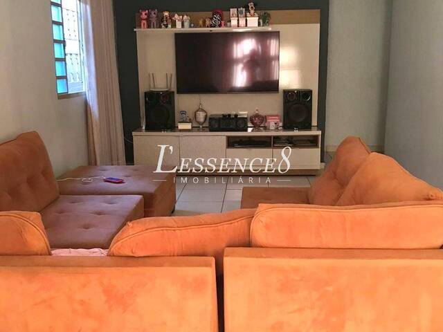 Casa para Venda em Goiânia - 4