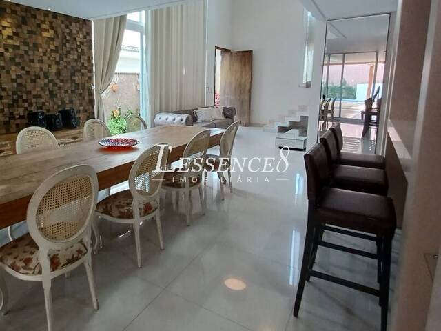 #1145 - Casa em condomínio para Venda em Goiânia - GO - 2