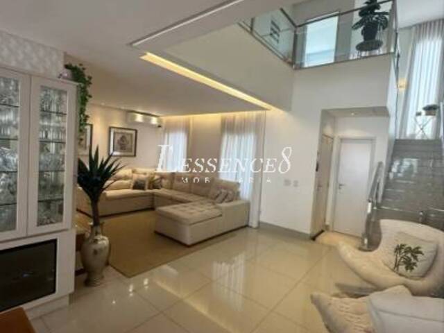 #1150 - Casa em condomínio para Venda em Goiânia - GO - 2